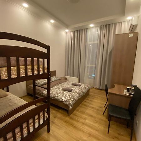 Sweet2Sleep Hotel Киев Екстериор снимка