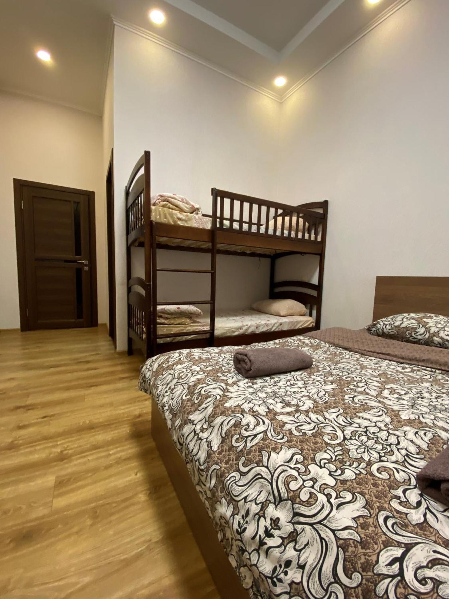 Sweet2Sleep Hotel Киев Екстериор снимка