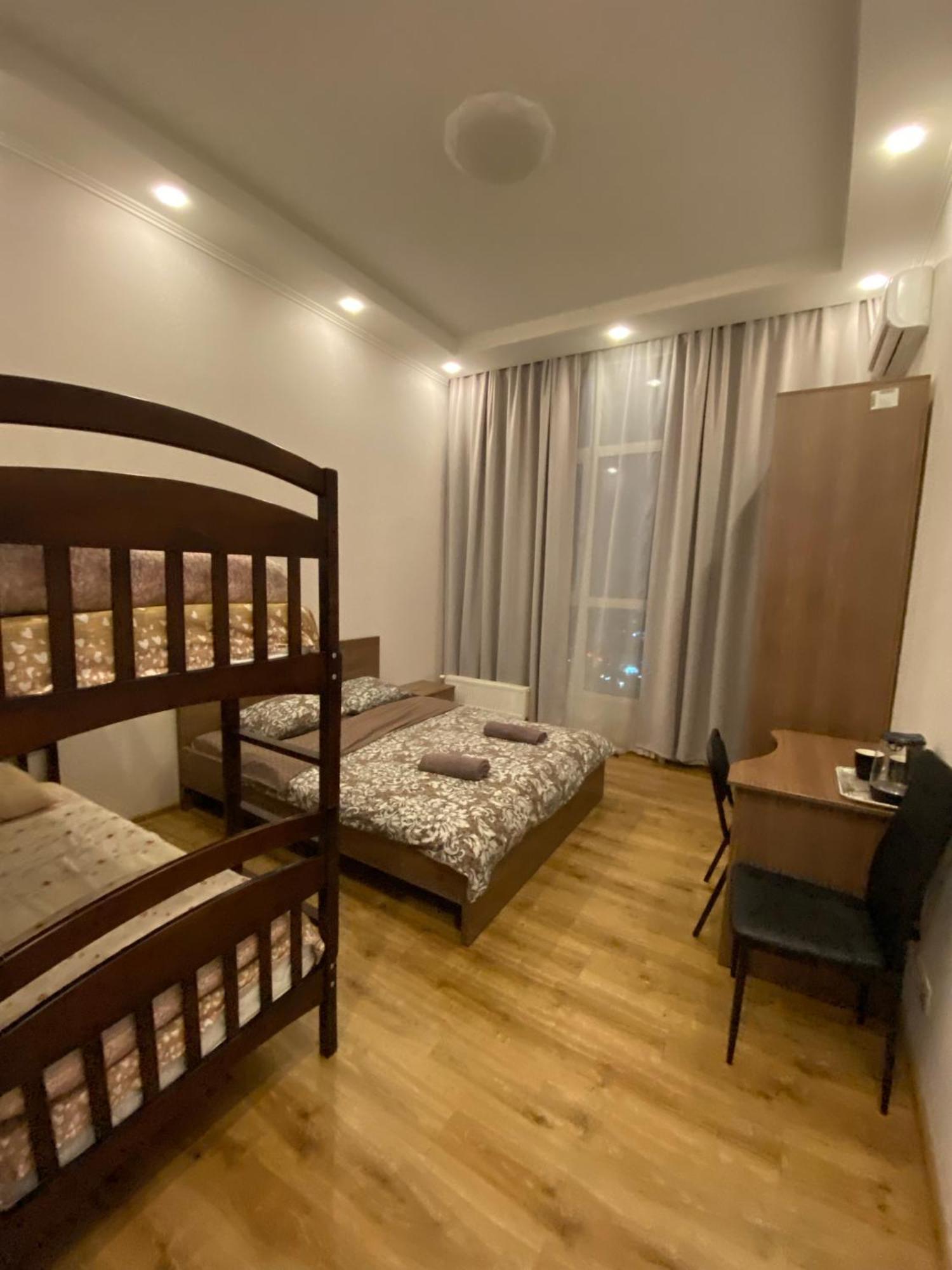 Sweet2Sleep Hotel Киев Екстериор снимка